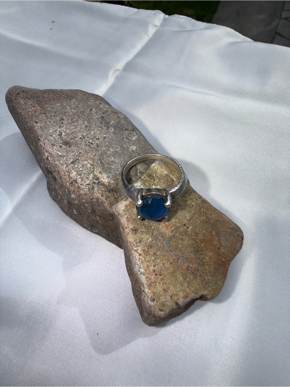 Ippolitta Silver Ring with Deep Blue Stone - Elegant Women's Jewelry